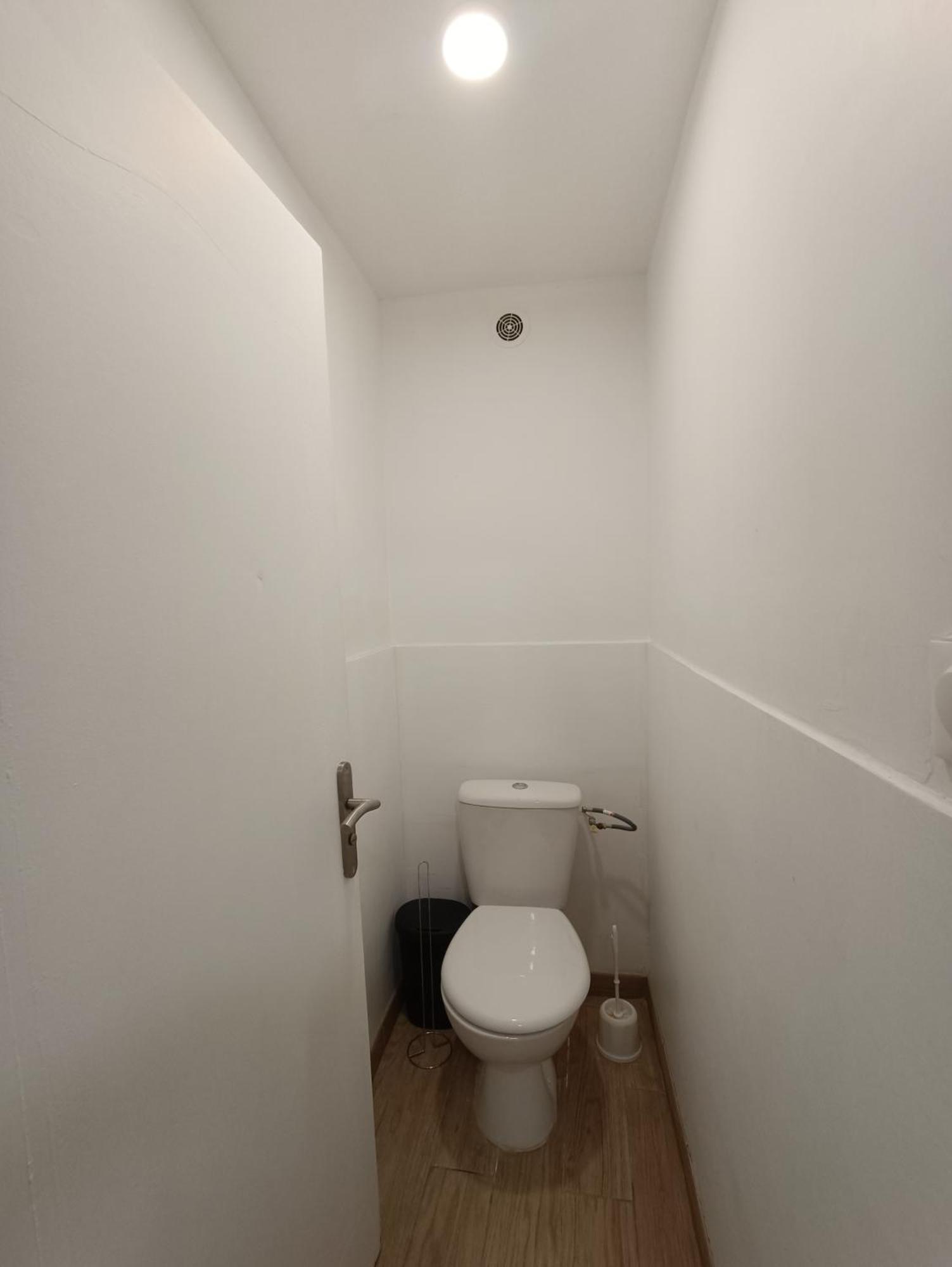 T3 Renove Avec Cour, Intra Muros Avignon Bagian luar foto